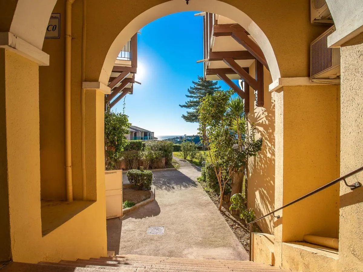 Apartment Village Cap Esterel - L'Esquinade-84 By Interhome Saint-Raphael  0*, Saint-Raphael (Var)