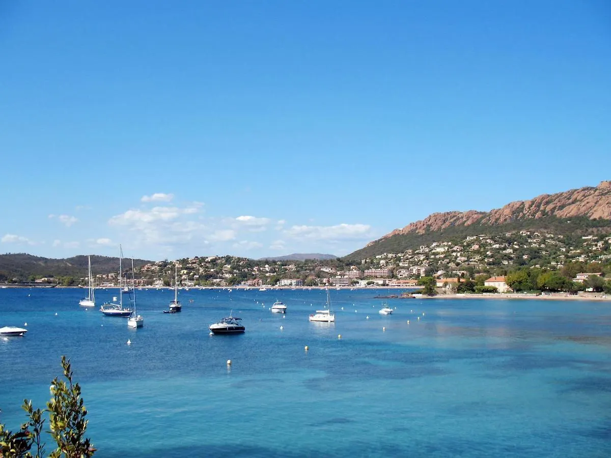 Apartment Village Cap Esterel - L'Esquinade-84 By Interhome Saint-Raphael