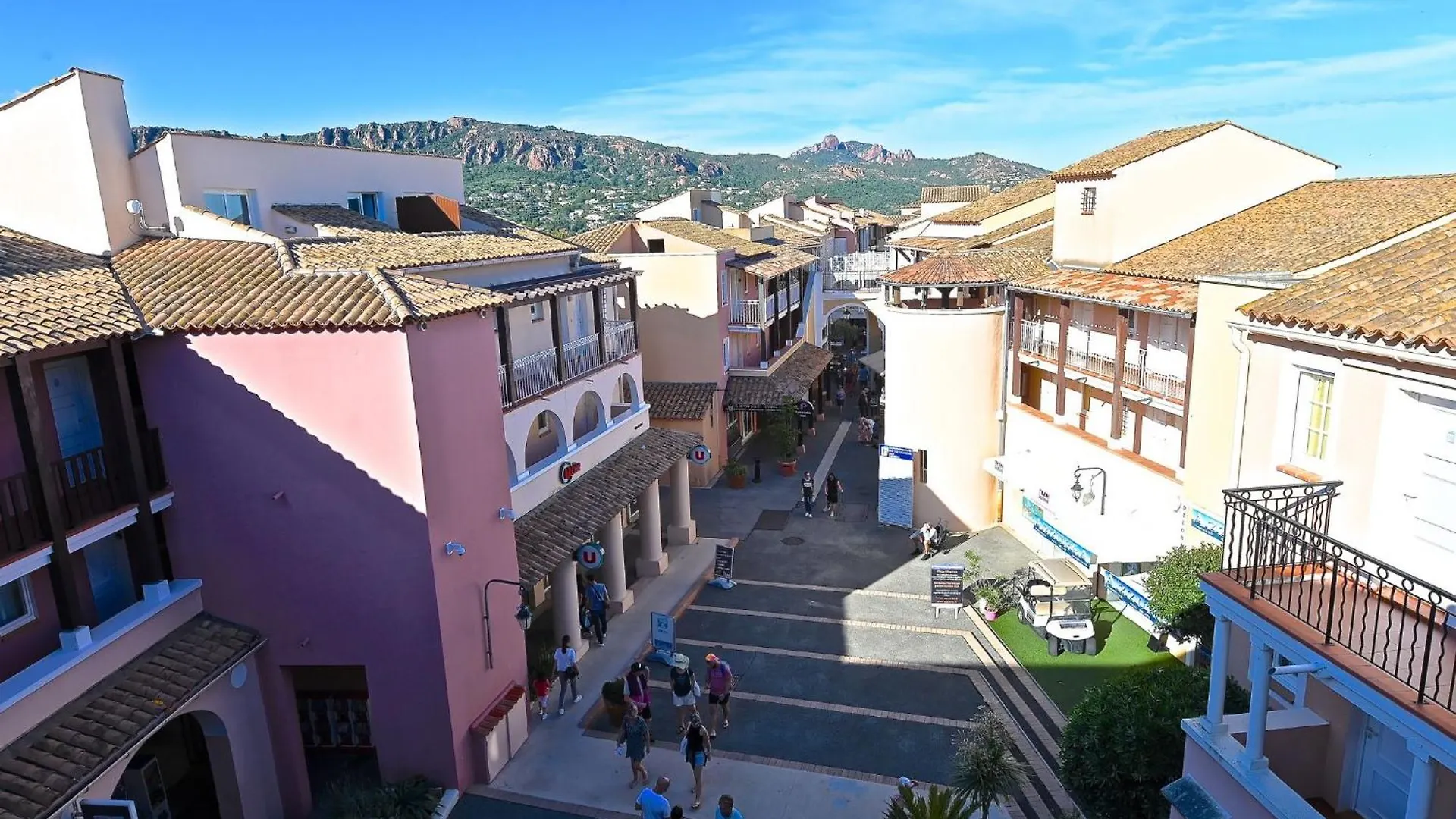 Apartment Village Cap Esterel - L'Esquinade-84 By Interhome Saint-Raphael