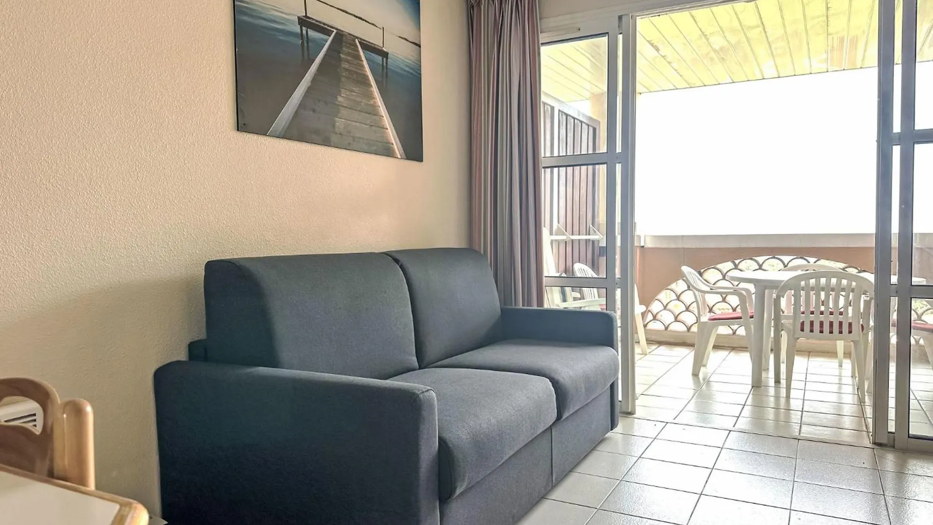 Apartment Village Cap Esterel - L'Esquinade-84 By Interhome Saint-Raphael